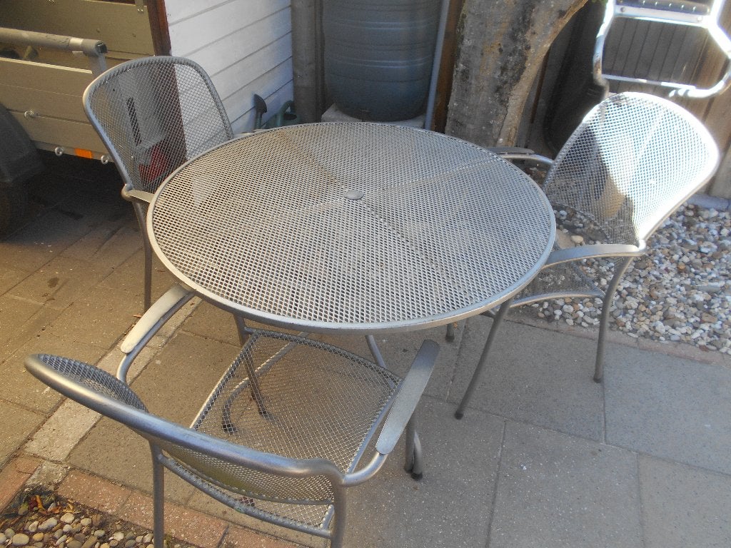 leuk strekmetalen tuin set  1 ronden tafel  105 cm., Tuin en Terras, Tuinsets en Loungesets, Overige materialen, Gebruikt, Tuinset