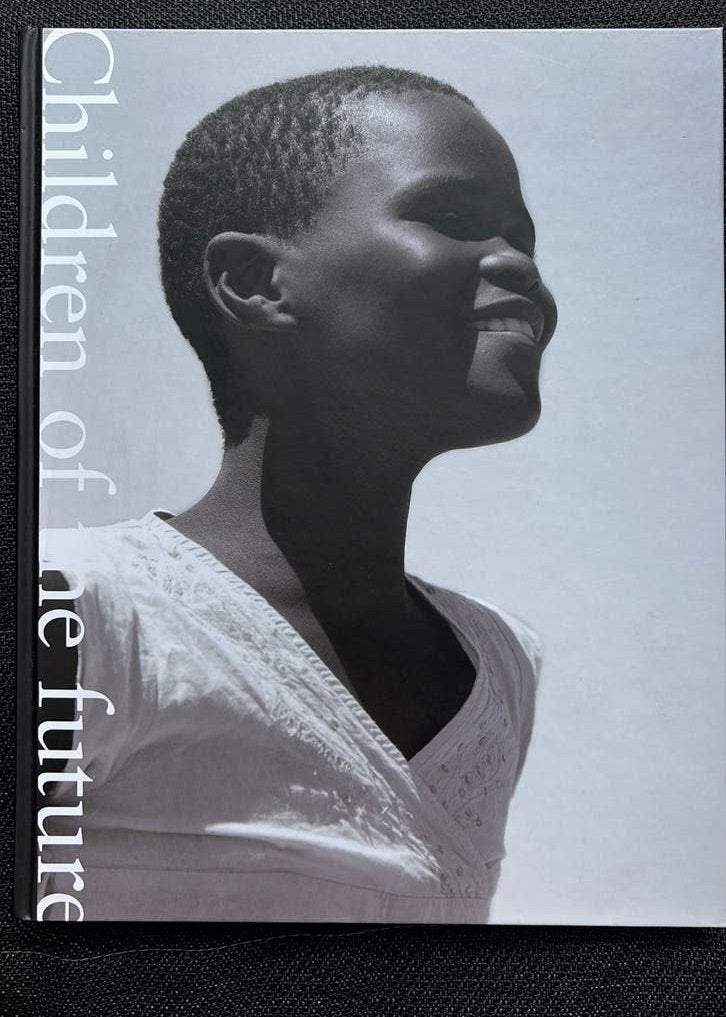 Fotoboek Afrika “children of the Future - Sabina van Stralen, Boeken, Ophalen of Verzenden, Overige onderwerpen, Nieuw, Sabina van Stralen