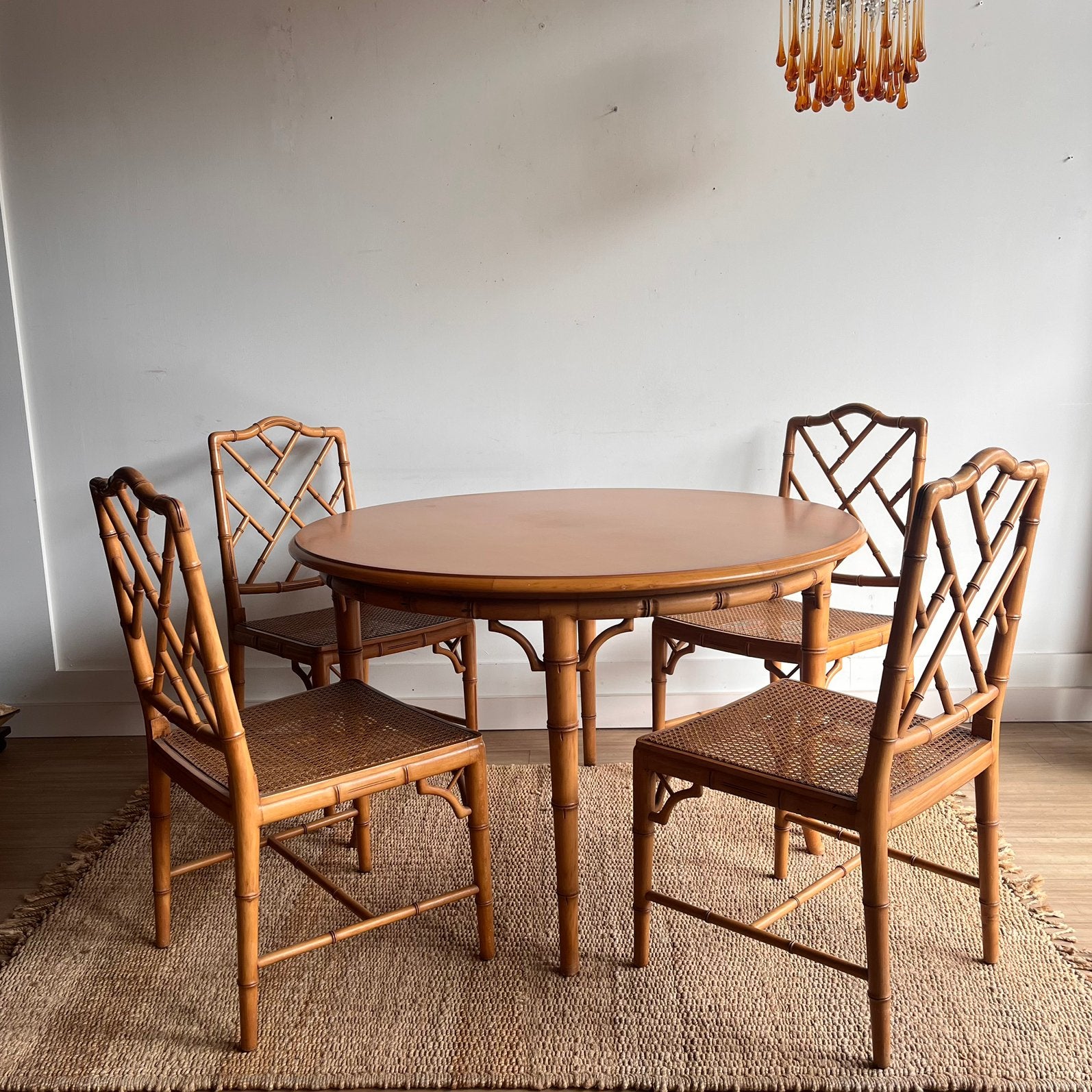 Tafel en 4 faux bamboo stoelen – Chippendale vintage, Ophalen, -, -, Zo goed als nieuw