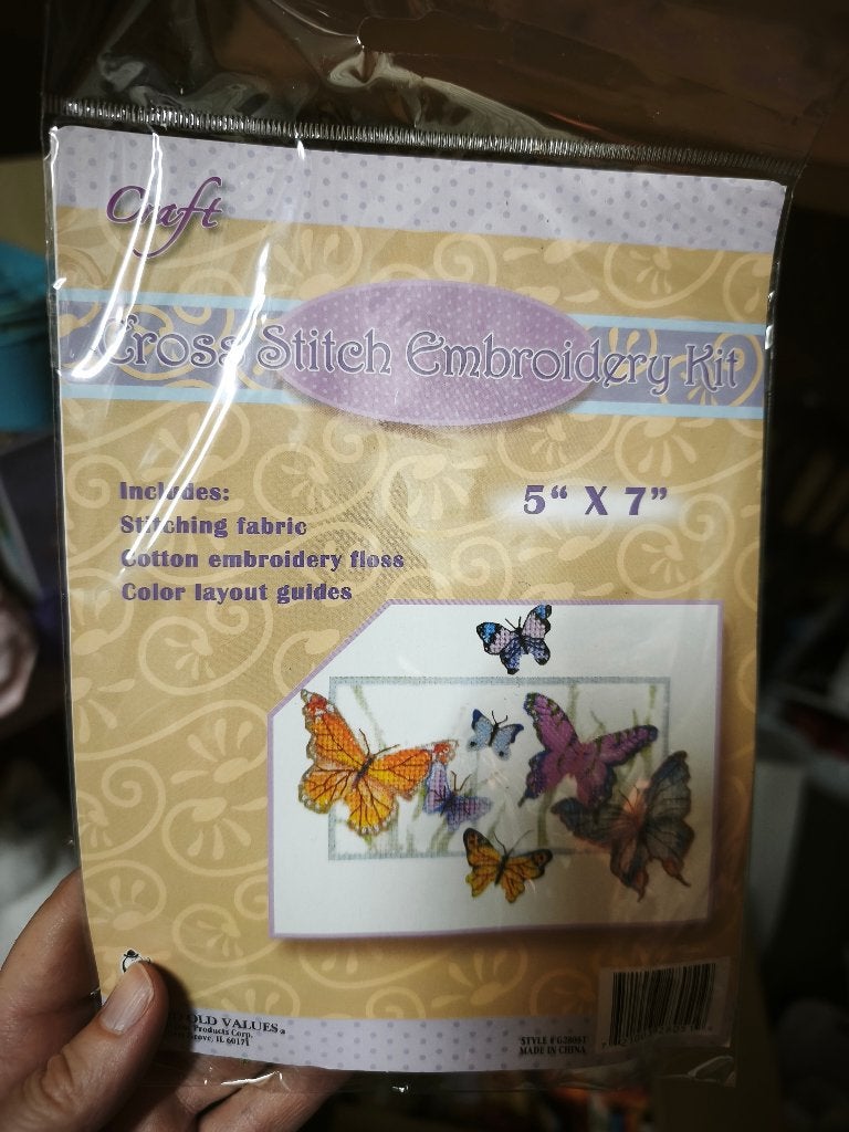 Borduurpakketje vlinders, Hobby en Vrije tijd, Ophalen of Verzenden, Zo goed als nieuw, Handborduren, Borduurpakket