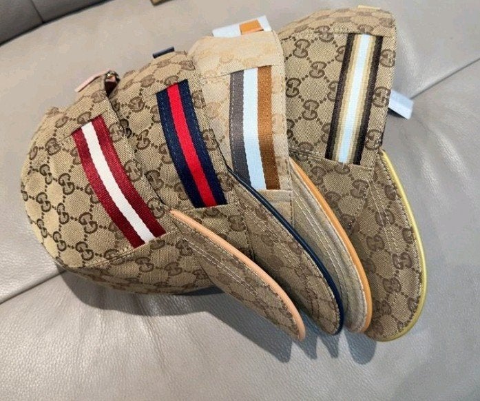 IK BEN OP ZOEK NAAR Gucci 1 op 1 Limited Edition Pet - Maa, Ophalen, Nieuw, 57 cm (M, 7⅛ inch) of minder, Pet