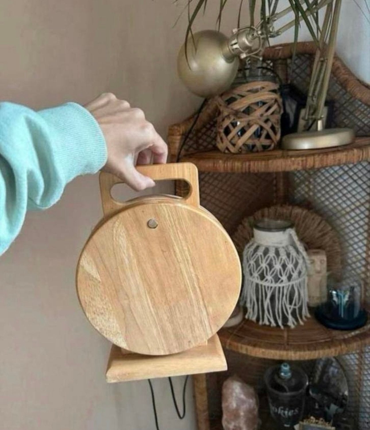 Houten snijplanken met houder - rond formaat - vier stuks, Ophalen of Verzenden, Zo goed als nieuw