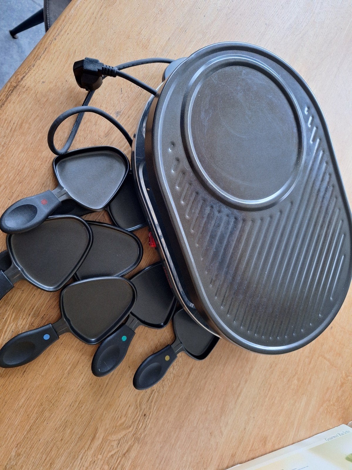 Gourmetstel Tristar. 8 persoons, Ophalen of Verzenden, Zo goed als nieuw, Overige materialen