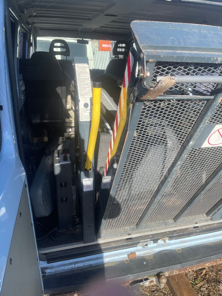 invalide lift bestel bus compleet met toebehoren, Ophalen of Verzenden, Zo goed als nieuw, Elektrische rolstoel