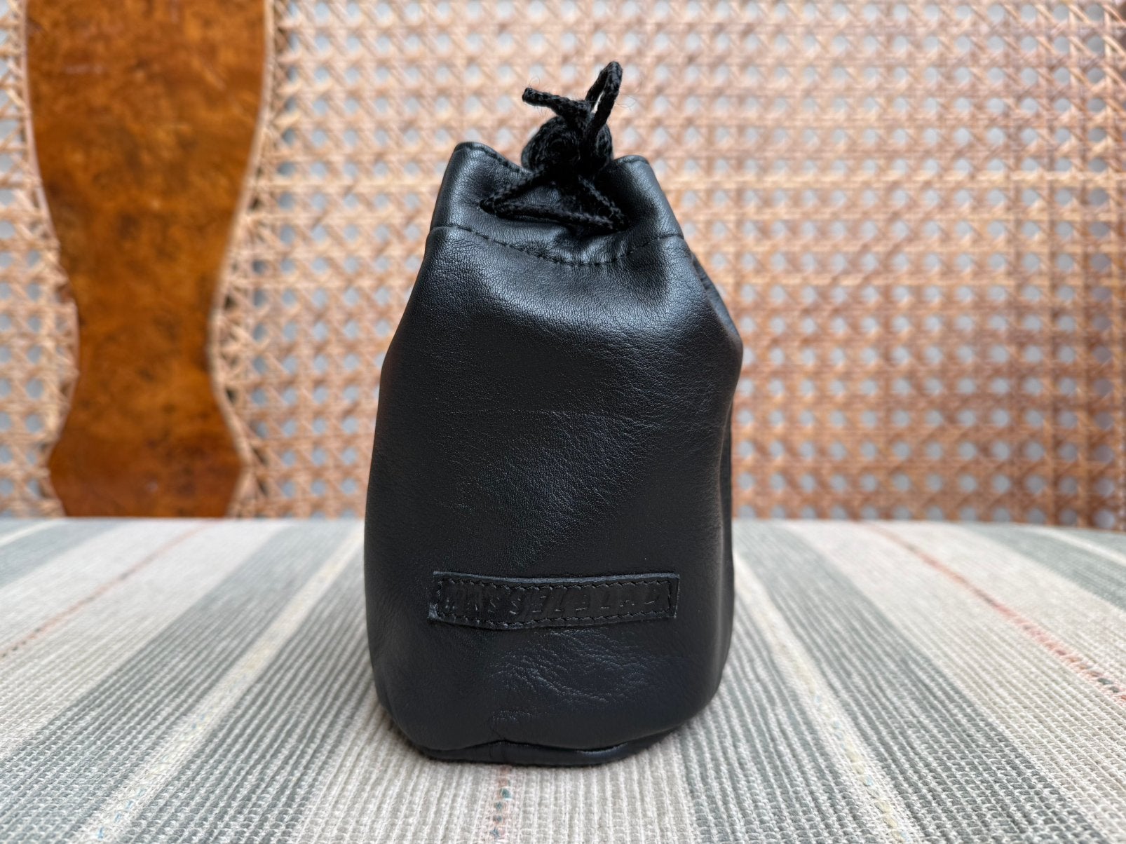 Hasselblad Leather Lens Pouch for Carl Zeiss Planar Sonnar, Ophalen of Verzenden, Zo goed als nieuw, Zwart, Lenstas