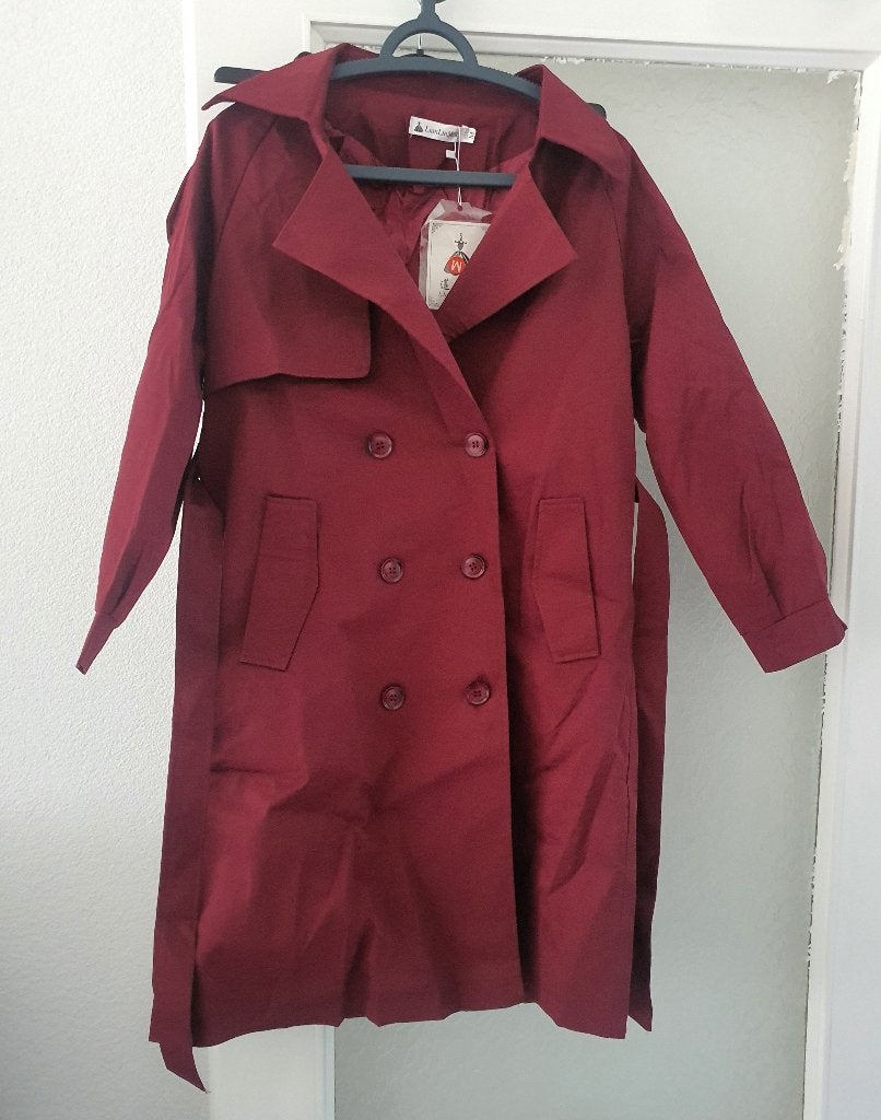 Prachtige Bordeauxrode Trenchcoat maat: M, Ophalen of Verzenden, Nieuw, Maat 38/40 (M), Rood