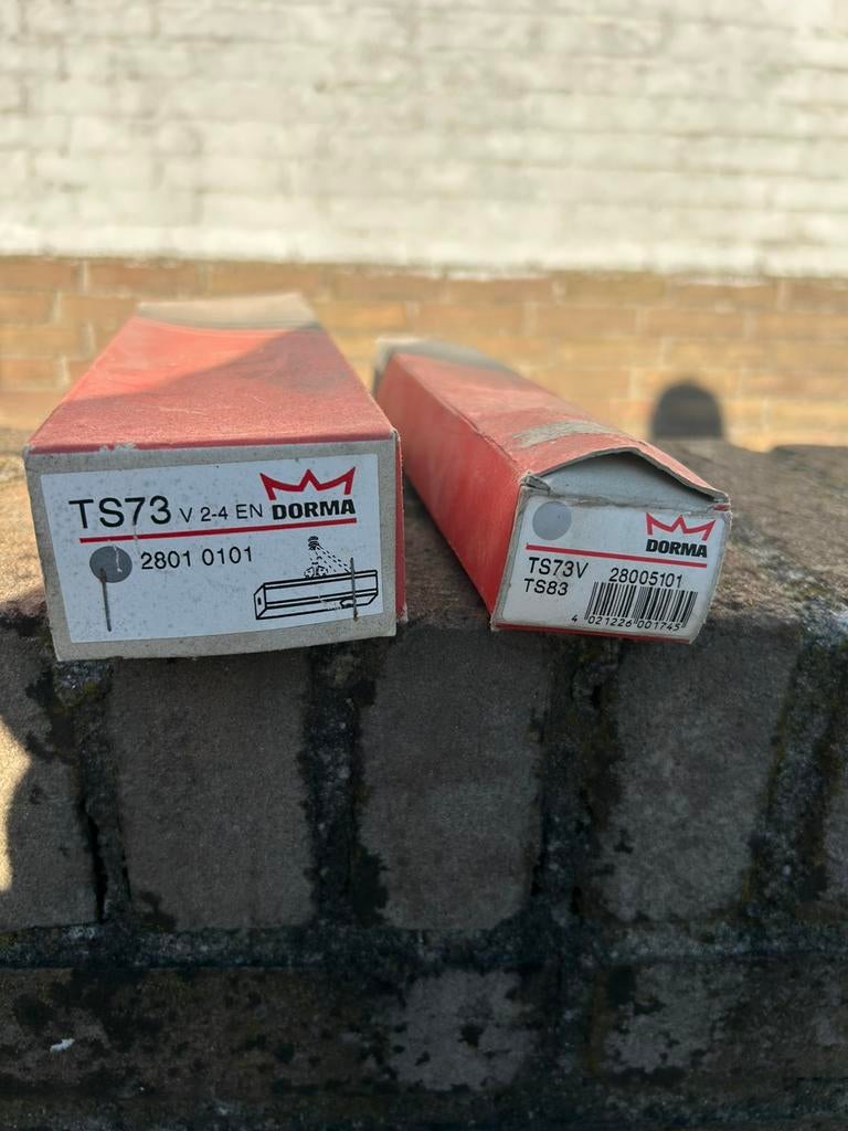 Een deurvanger, Ophalen, Nieuw, Overige typen, Rvs