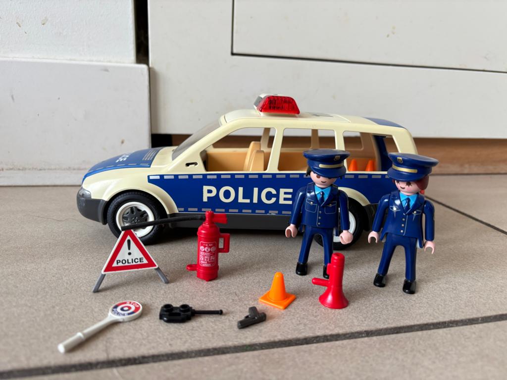 Playmobil 4260 Politieauto met agenten en accessoires, Ophalen of Verzenden, Gebruikt, Los playmobil