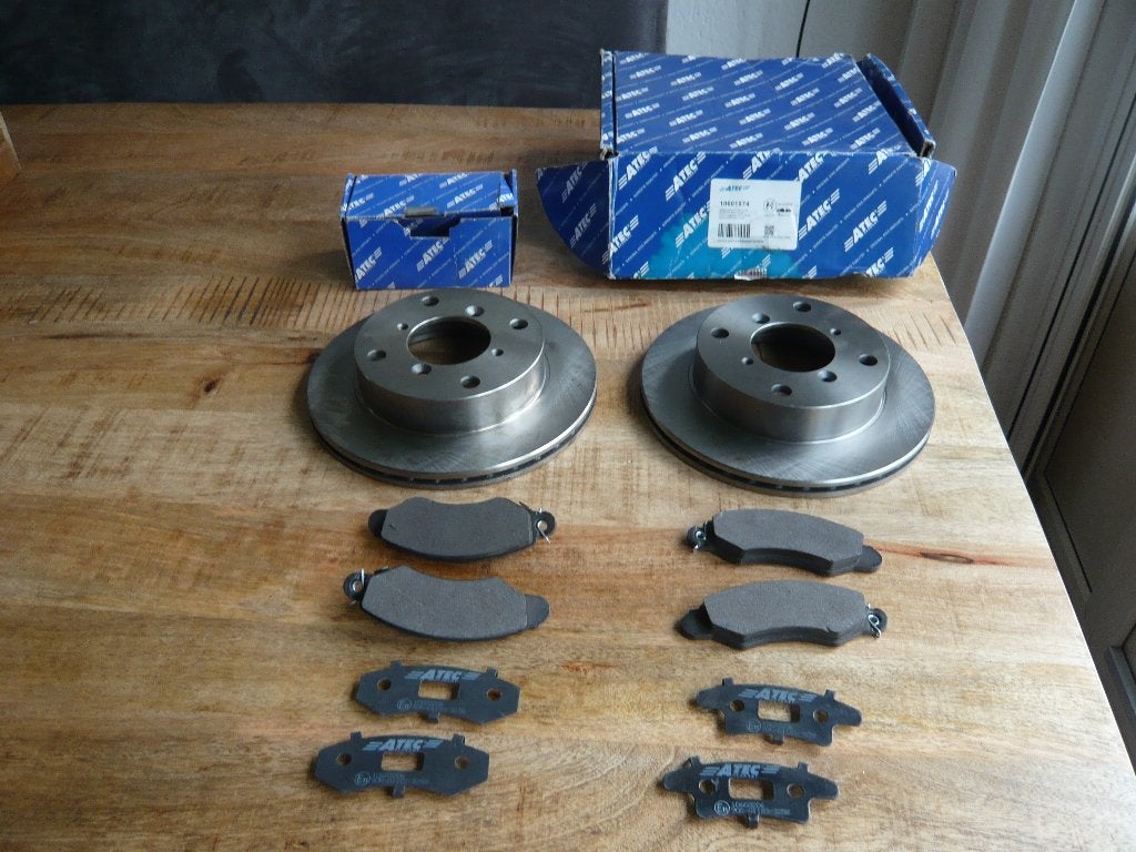 nieuwe remschijven en remblokjes Suzuki/Subaru, Ophalen of Verzenden, Nieuw, Suzuki