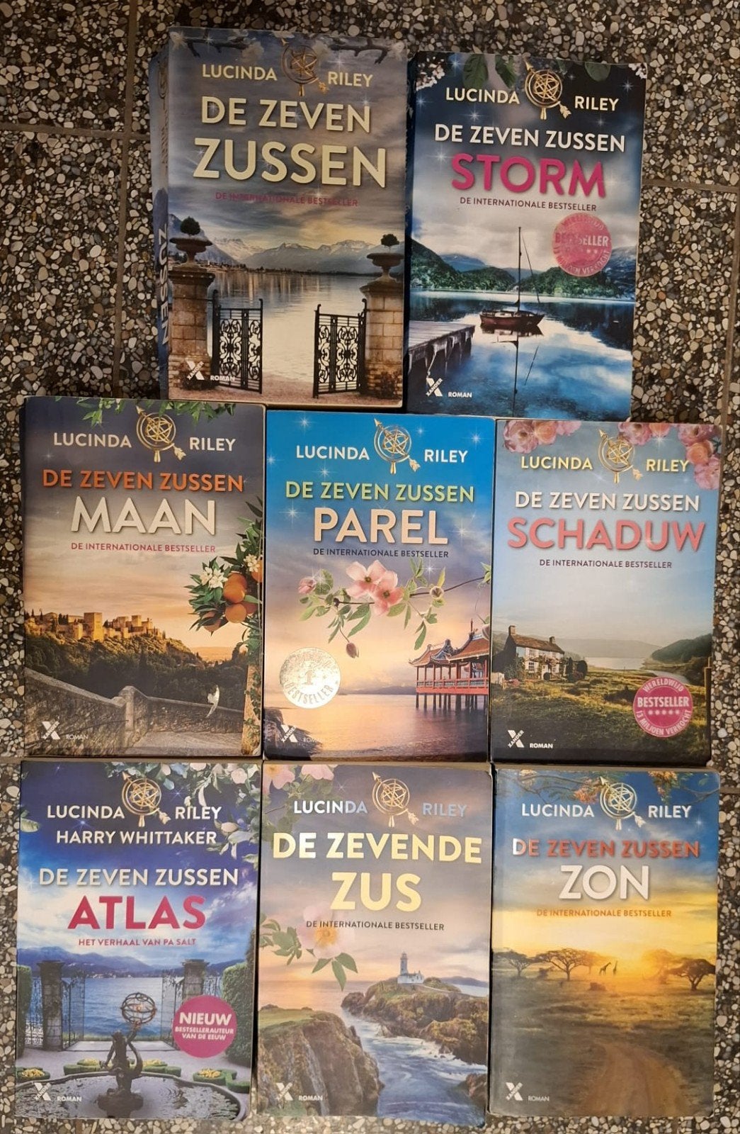 8 boeken van Lucinda Riley - De Zeven Zussen serie, Boeken, Ophalen, Gelezen, Nederland