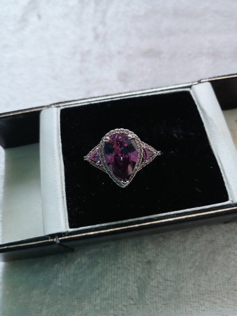 Mooie Fijne Aparte Zilveren Ring met Amethist - maat 18 1/4, Sieraden, Tassen en Uiterlijk, Antieke sieraden, Verzenden, Zilver