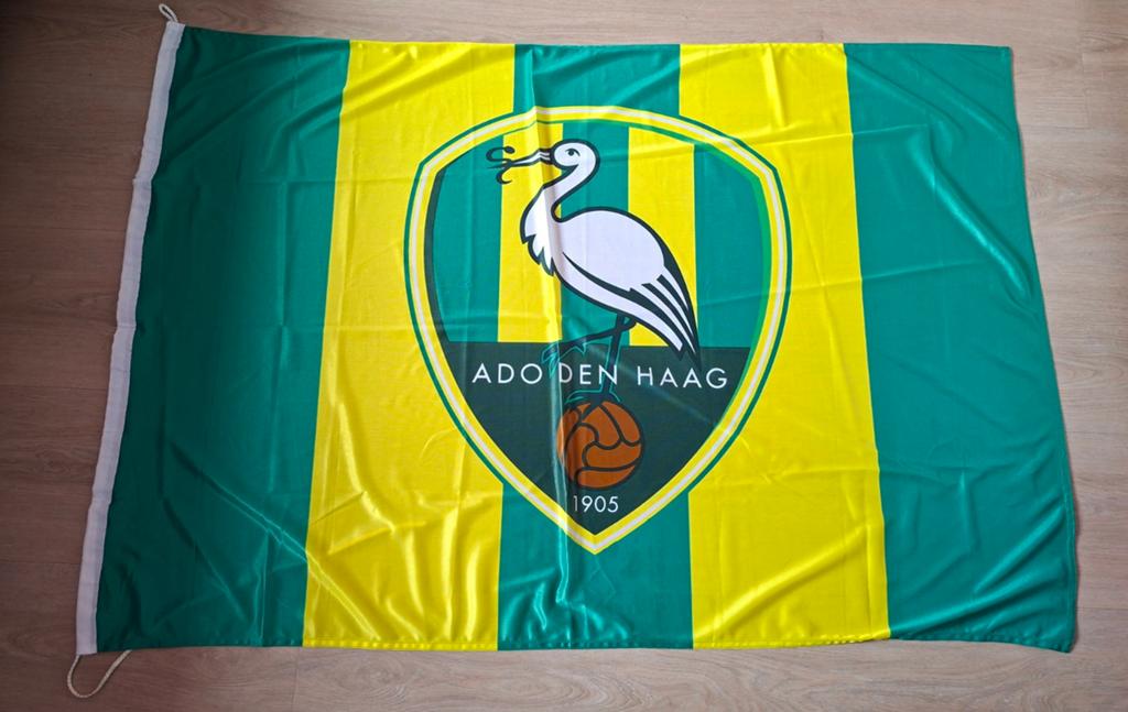 Ado den Haag Vlag 140 x 80, Ophalen of Verzenden, Overige binnenlandse clubs