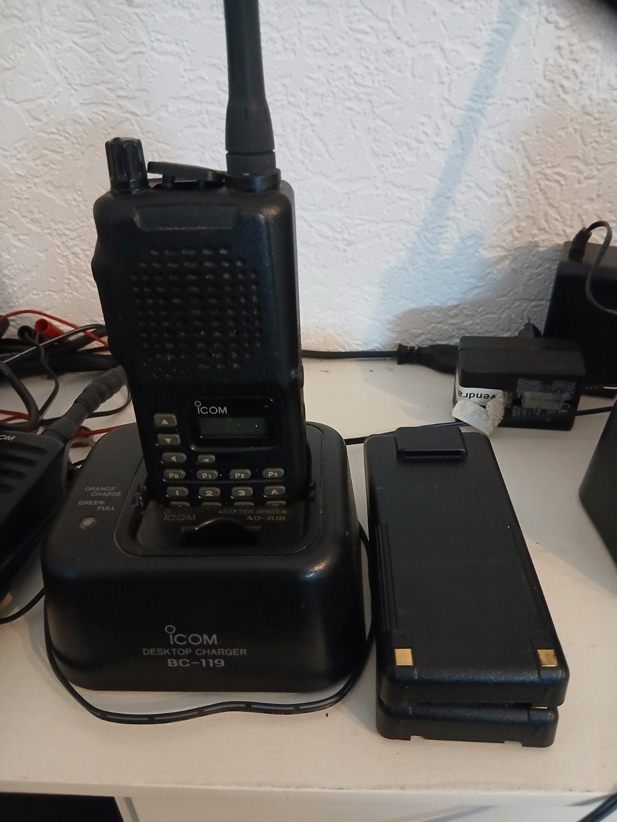 icom portofoon, Telecommunicatie, Ophalen of Verzenden, Zo goed als nieuw, 2 to 5 km, Portofoon of Walkie-talkie