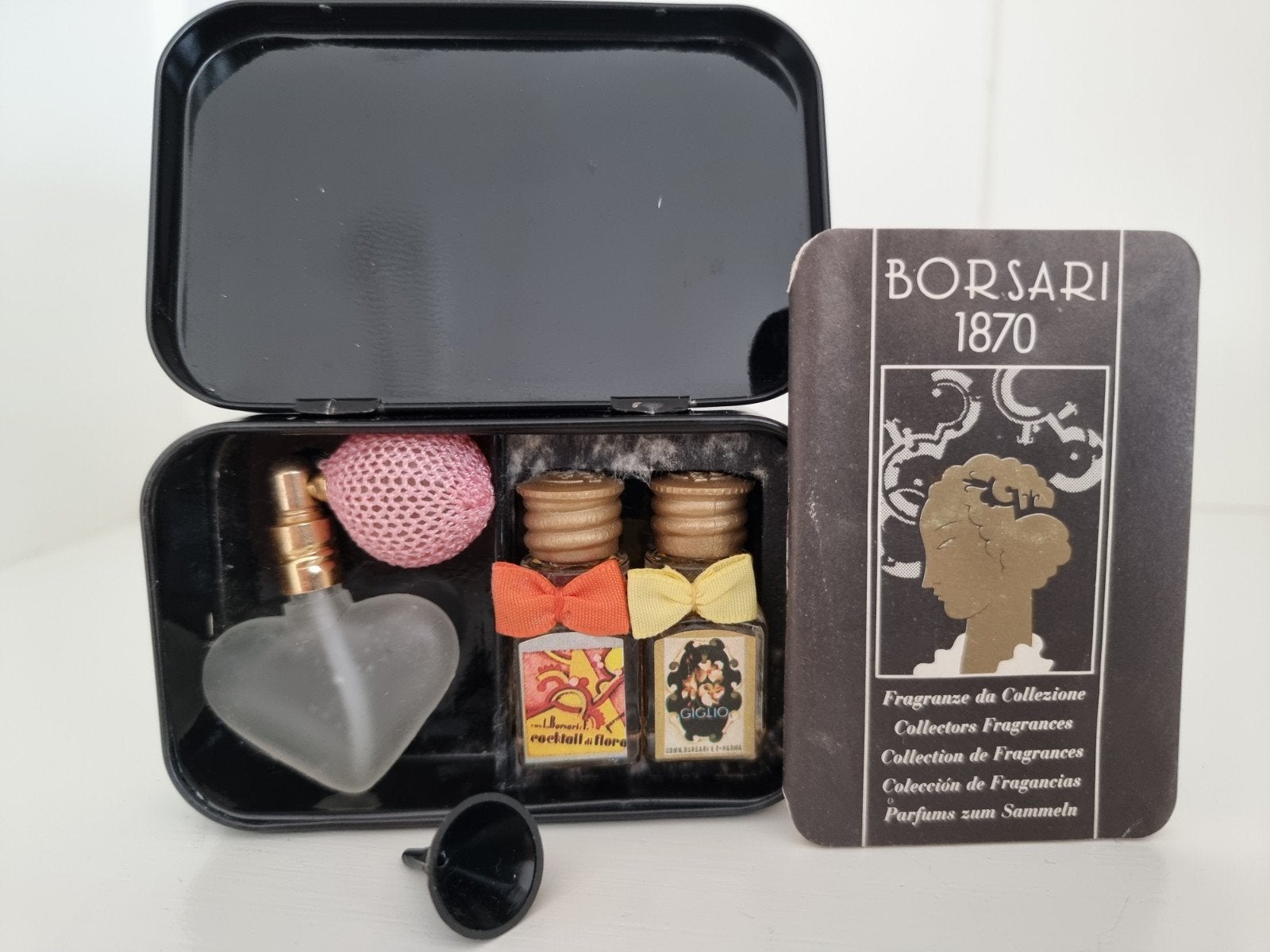 Vintage Borsari 1870 parfumset in blikken doosje, Verzamelen, Ophalen of Verzenden, Zo goed als nieuw