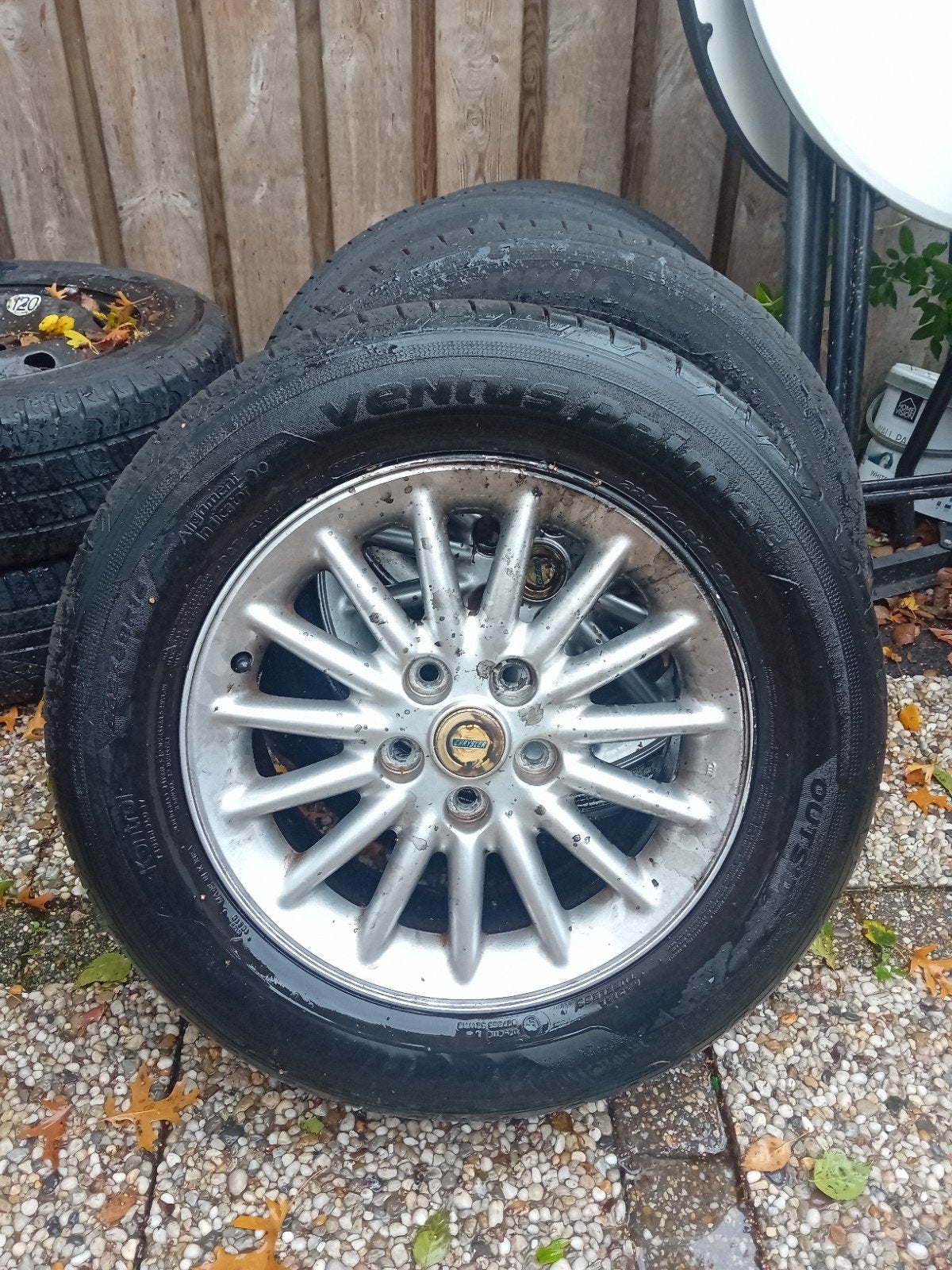 Set van 4 gebruikte banden en velgen crysler 300 m, Gebruikt, 15 inch, Banden en Velgen, Ophalen of Verzenden