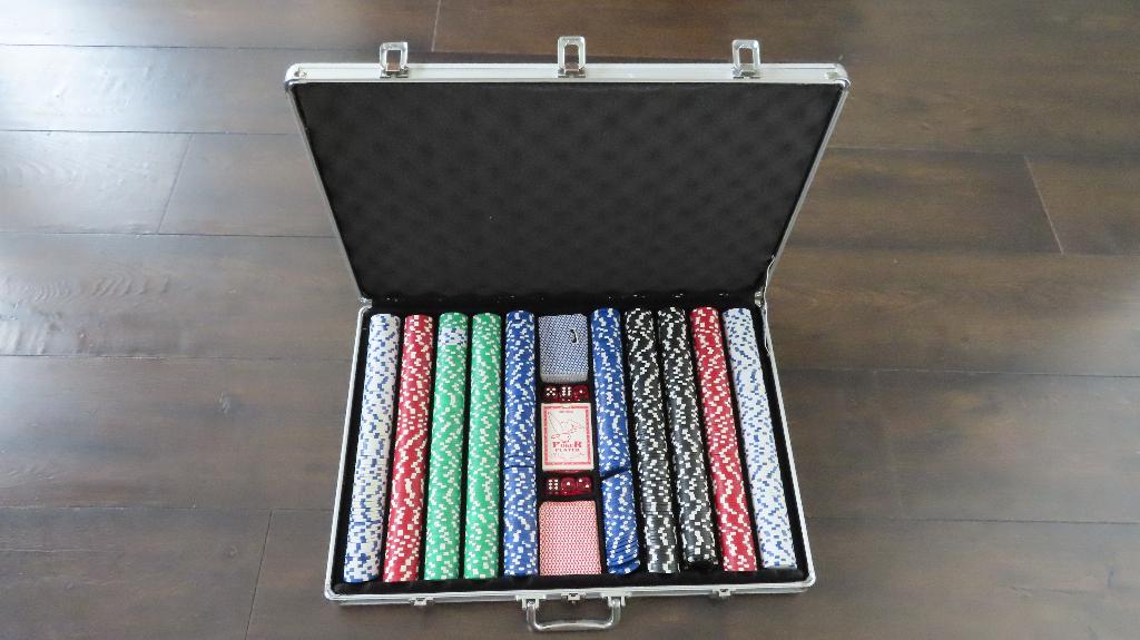 Pokerset, 1.000 chips, Vijf spelers of meer, Ophalen, Gebruikt