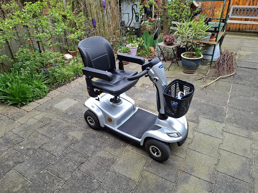 Invacare Leo 4, Ophalen, 10 km/u of minder, Gebruikt, 26 t/m 35 km