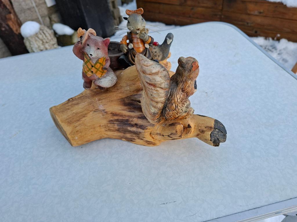 mooi beeld beeldjes op boomstam mooie decoratie, Ophalen of Verzenden, Zo goed als nieuw, Mens