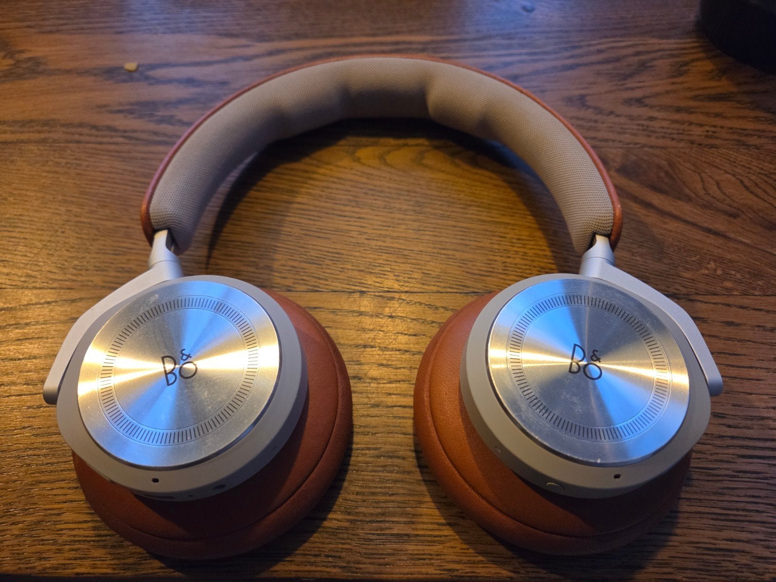 Bang & Olufsen Beoplay HX koptelefoon