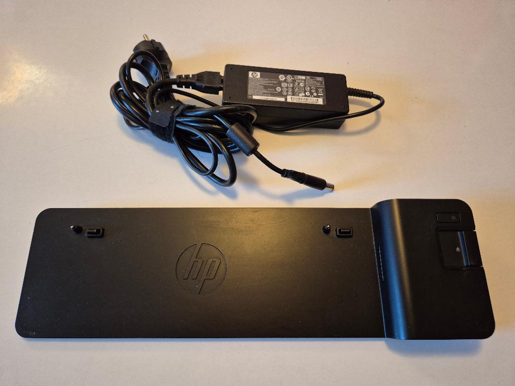 HP UltraSlim Docking Station Zwart met voeding, Computers en Software, Dockingstations, Zo goed als nieuw, Docking station, Laptop