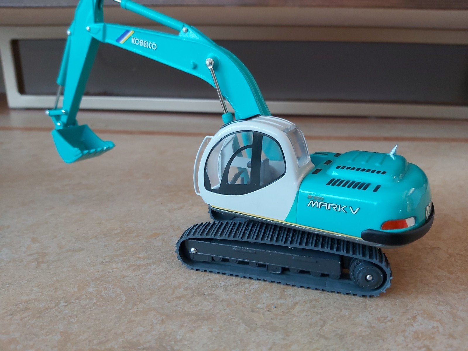 Kobelco SK200 mark V hydraulische rupsgraafmachine in de OVP, Ophalen of Verzenden, Nieuw, Overige typen