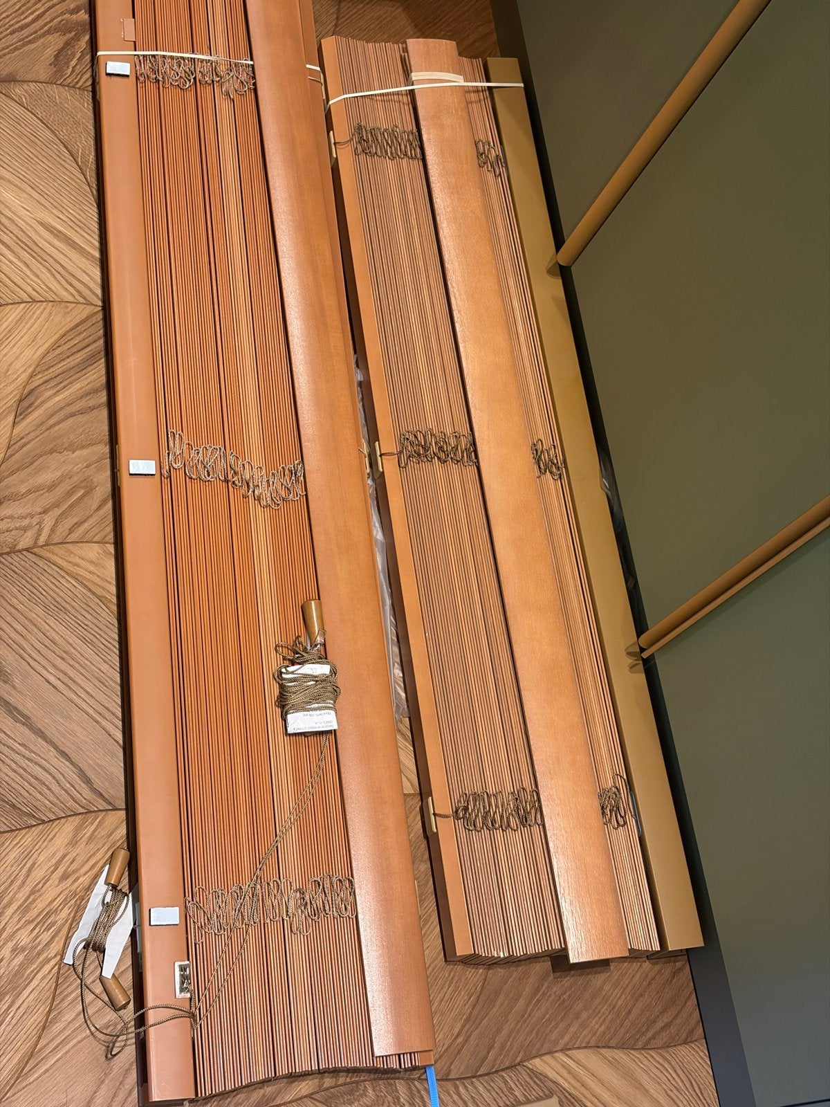 Nieuwe houten jaloezieën - Honey & Tuscany Oak, Ophalen of Verzenden, Nieuw, Bruin