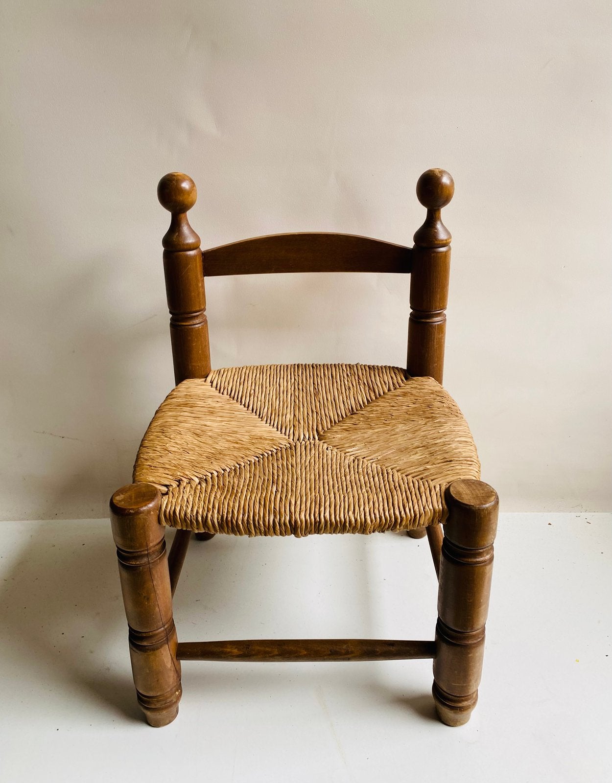 Dudouyt styl lage eiken openhaard-stoelen (2) rieten zitting, Ophalen, Twee, Bruin, Onbekend