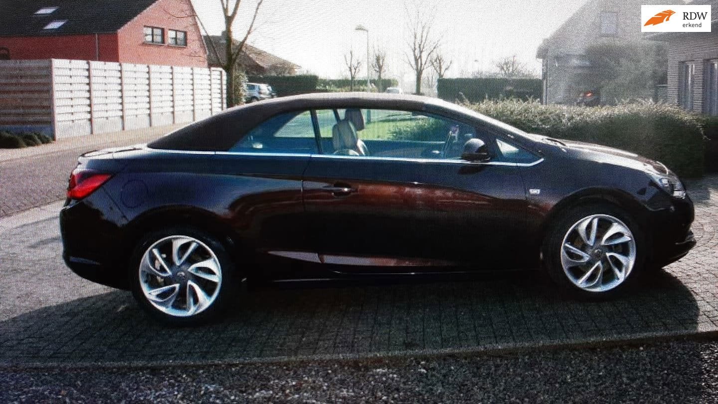 Opel Cascada 1.6 Turbo Cosmo Cabrio, extra set wielen, Voorwielaandrijving, Euro 5, Gebruikt, 4 cilinders