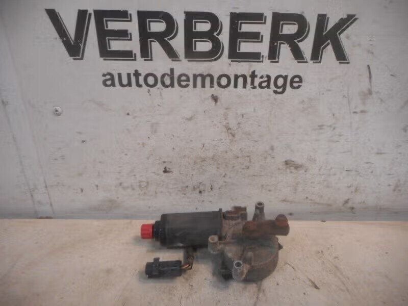 KOPLAMPMOTOR RECHTS Toyota Celica (T16) (01-1985/08-1989), Gebruikt, Kundenbetreuung@toyota.de, Ophalen of Verzenden, Toyota