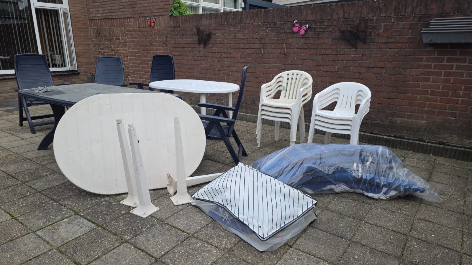 3 buitensets, Ophalen, Gebruikt, Ovaal, Kunststof