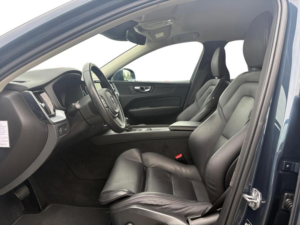 Volvo XC60 2.0 T5 Momentum | Trekhaak afneembaar | Keyless |, 12 maanden, Gebruikt, Euro 6, 4 cilinders