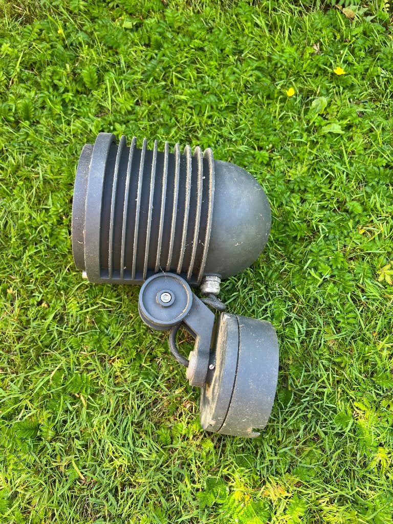 2x BEGA spot, Tuin en Terras, Buitenverlichting, Gebruikt, Staal, Wandlamp, Ophalen of Verzenden