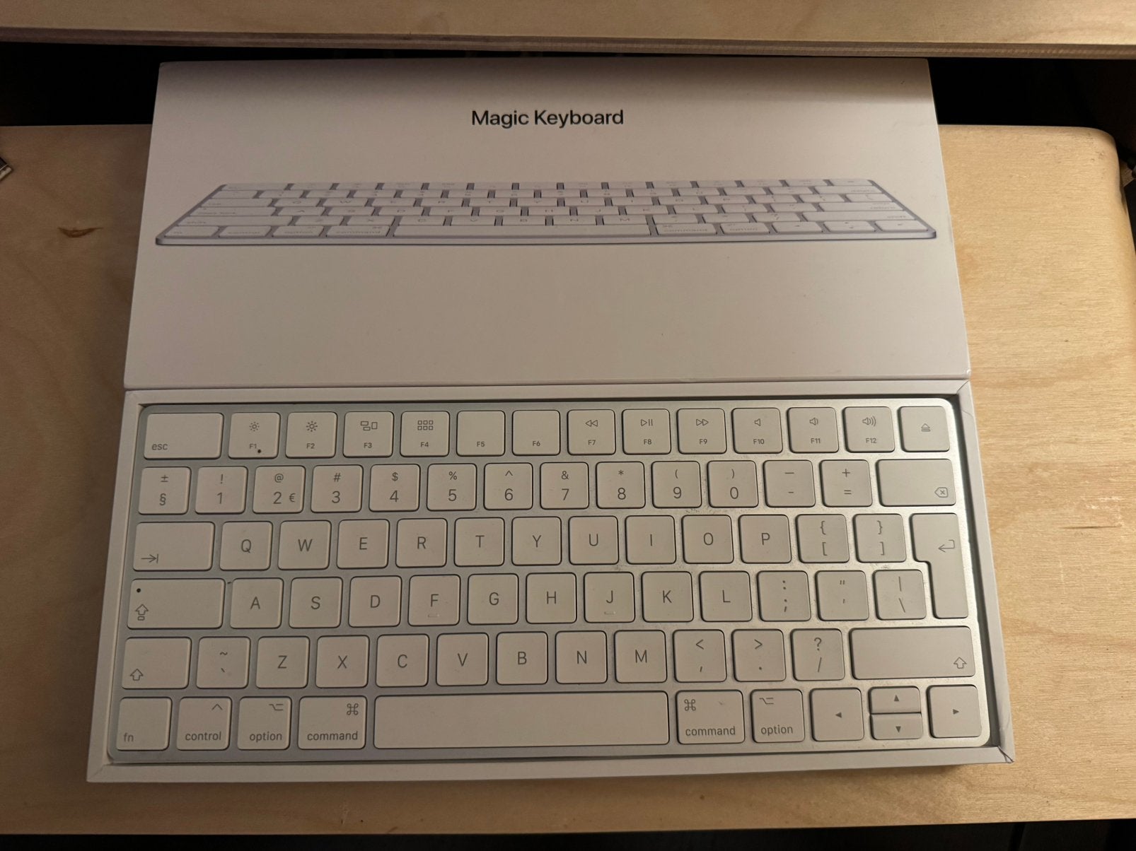 Apple magic keyboard toetenboard QWERTY bluetooth wireless, Computers en Software, Toetsenborden, Ophalen of Verzenden, Qwerty