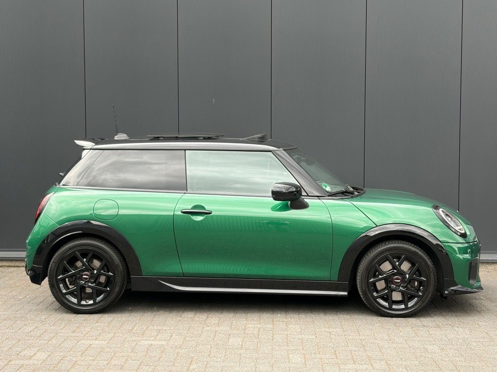 MINI Cooper S 2.0 JCW Pano ACC HUD Camera H/K JCW-stoel incl, 1998 cc, Gebruikt, 4 cilinders, 4 stoelen