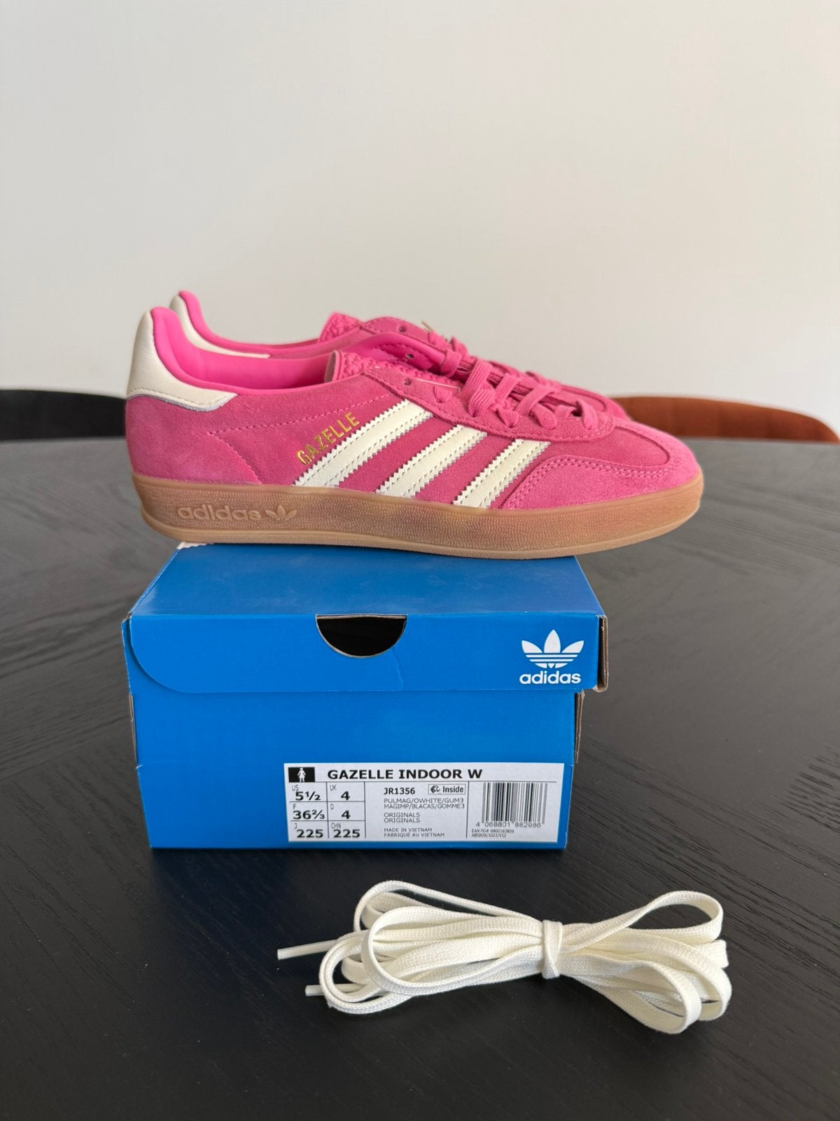 Adidas Gazelle | Nieuw!, Nieuw, Ophalen of Verzenden, Sneakers of Gympen, Roze