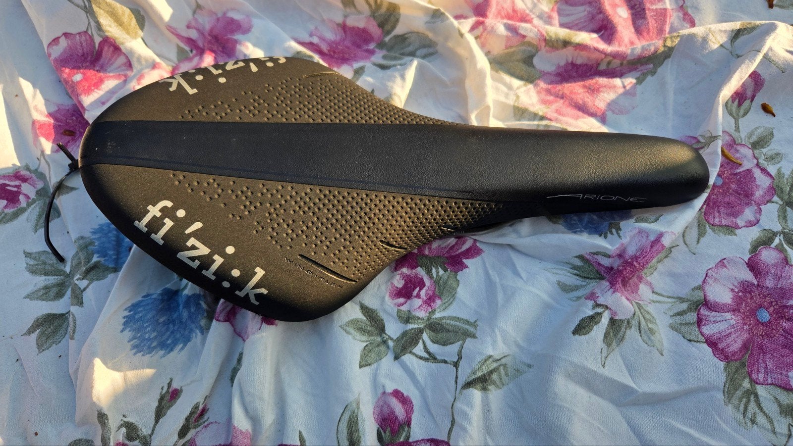 Fi'zi:k Arione R3 Large zadel