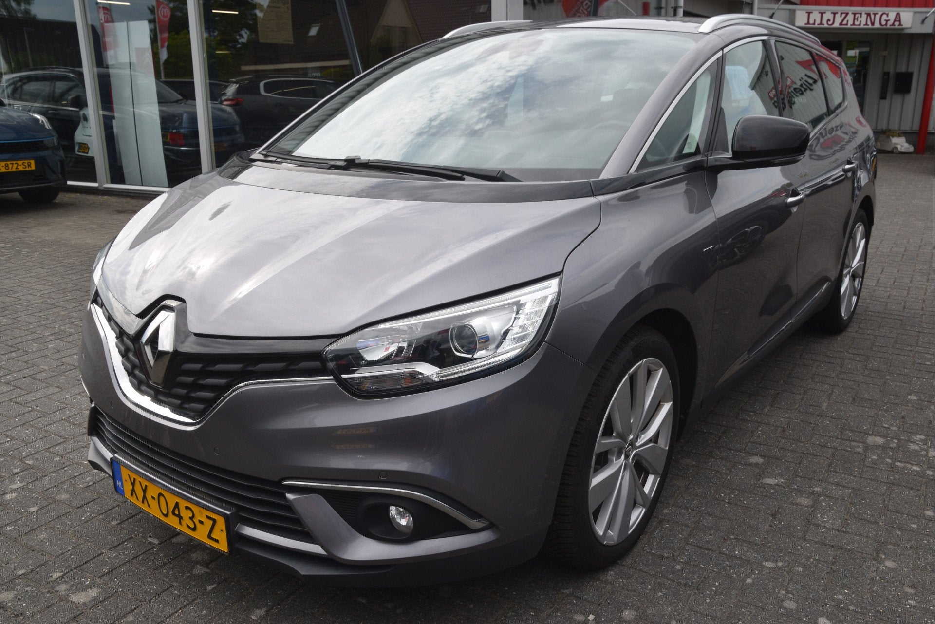 Renault Grand Scénic 1.3 TCe Limited 7p. Carplay | DAB | Ke, Stof, Euro 6, 4 cilinders, Met garantie (alle)