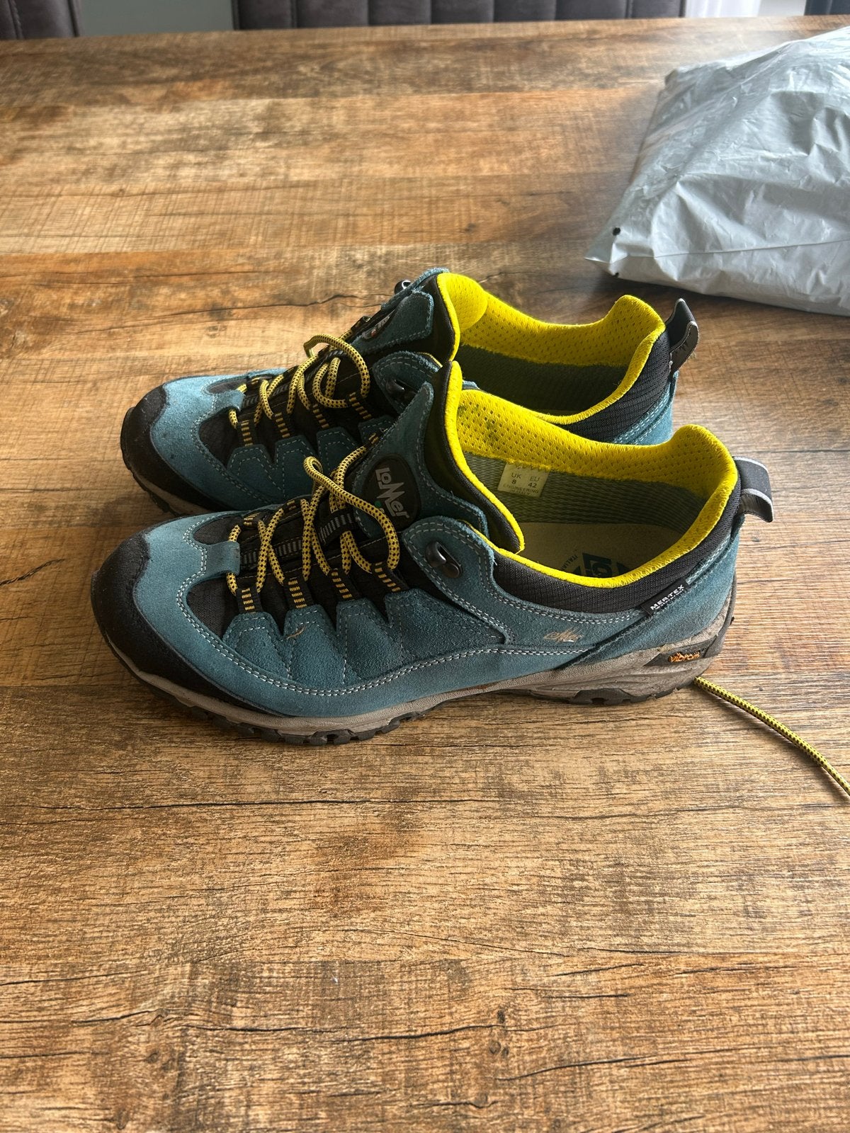 Lomer wandelschoenen - Maat 42 - Waterdicht, Ophalen of Verzenden, Gebruikt, Schoenen