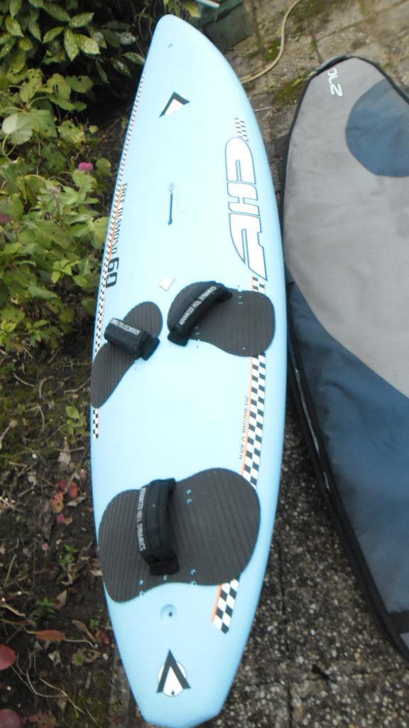 surfboard ahd 250 wave als nieuw,north sails infinity 6.0 m2, Watersport en Boten, Windsurfen, Ophalen, 250 tot 300 cm, Zo goed als nieuw
