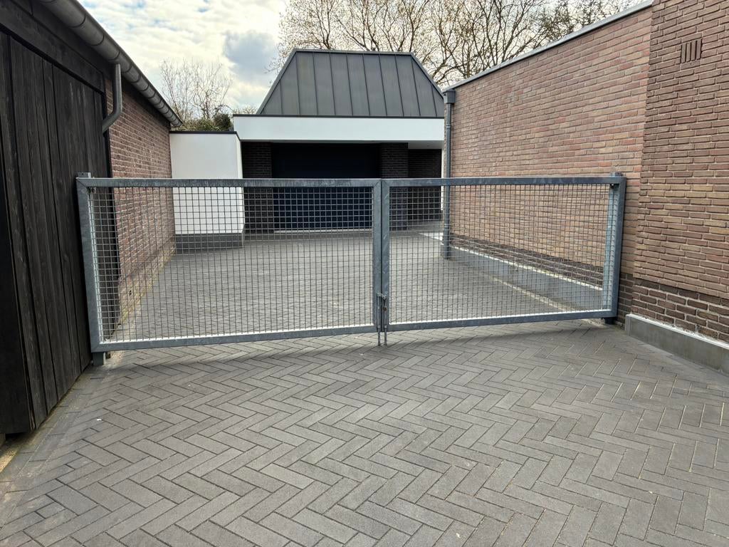 Gegalvaniseerd Hekwerk met dubbele toegangs poort, Ophalen, Met poort, Gebruikt, Gaashekwerk