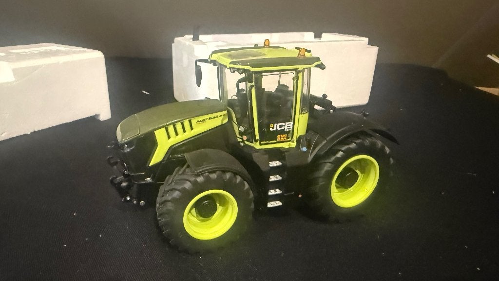 JCB fastrac 8330.  Mb trac kleur, Ophalen of Verzenden, Nieuw, Tractor of Landbouw, Overige merken