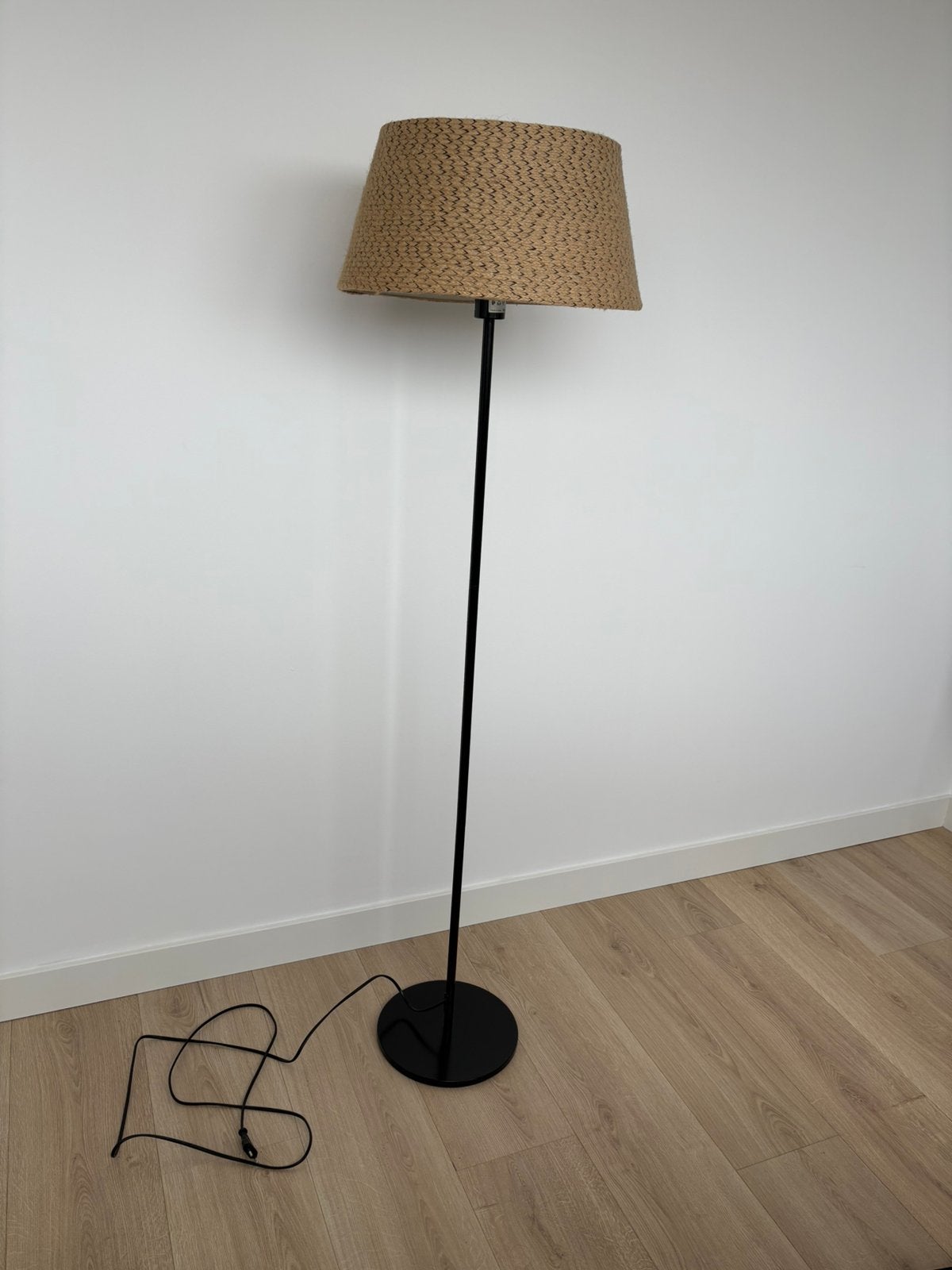 Vloerlamp zwart en naturel touw, Ophalen, Zo goed als nieuw, Overige materialen, 150 tot 200 cm