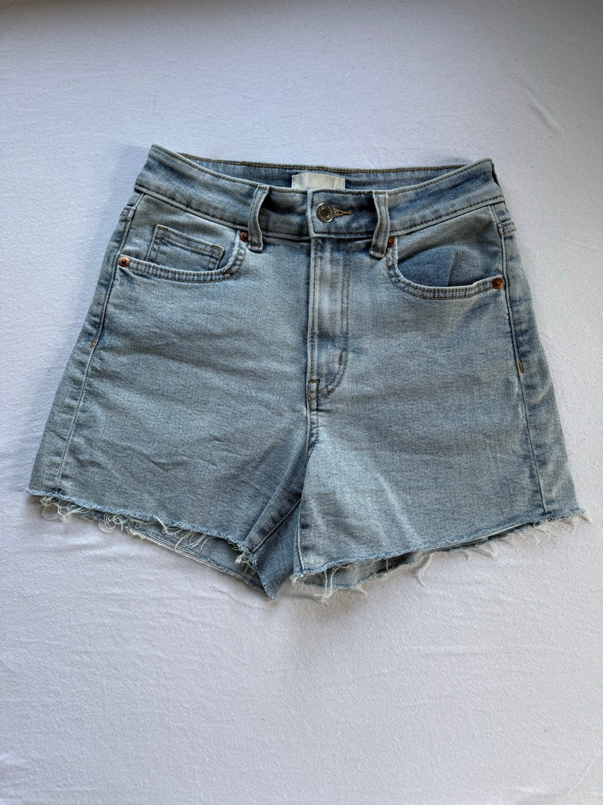 H&M Denim Shorts - Maat 34 (XS), Kort, Blauw, Ophalen of Verzenden, Maat 34 (XS) of kleiner