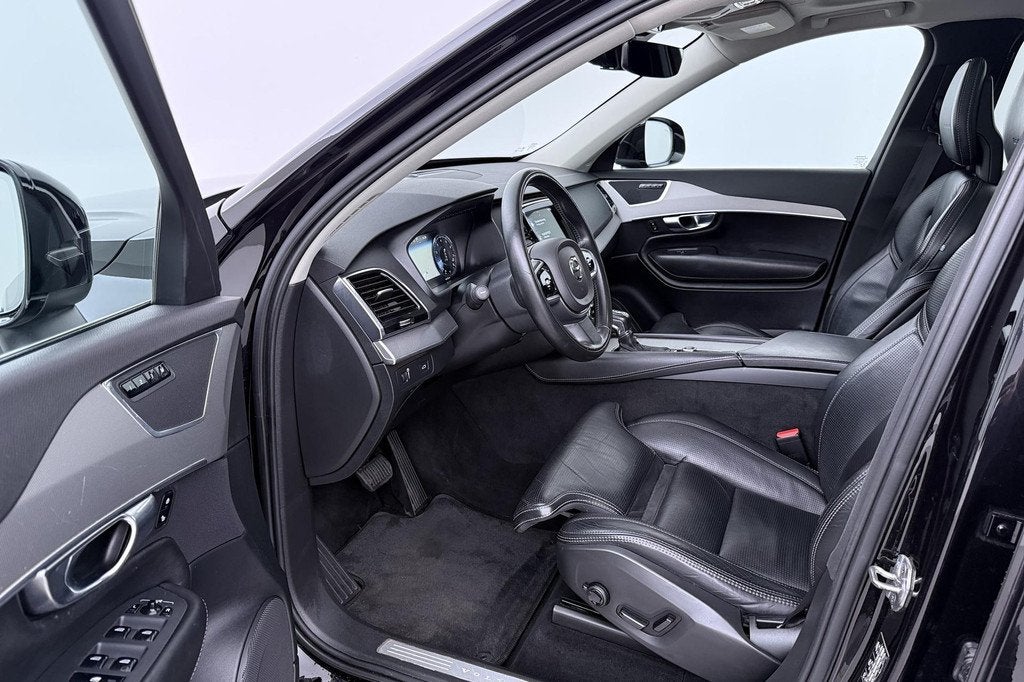 Volvo XC90 2.0 T5 AWD Inscription | ACC | Massage | Panorama, Auto's, Stof, Gebruikt, 4 cilinders, 1969 cc
