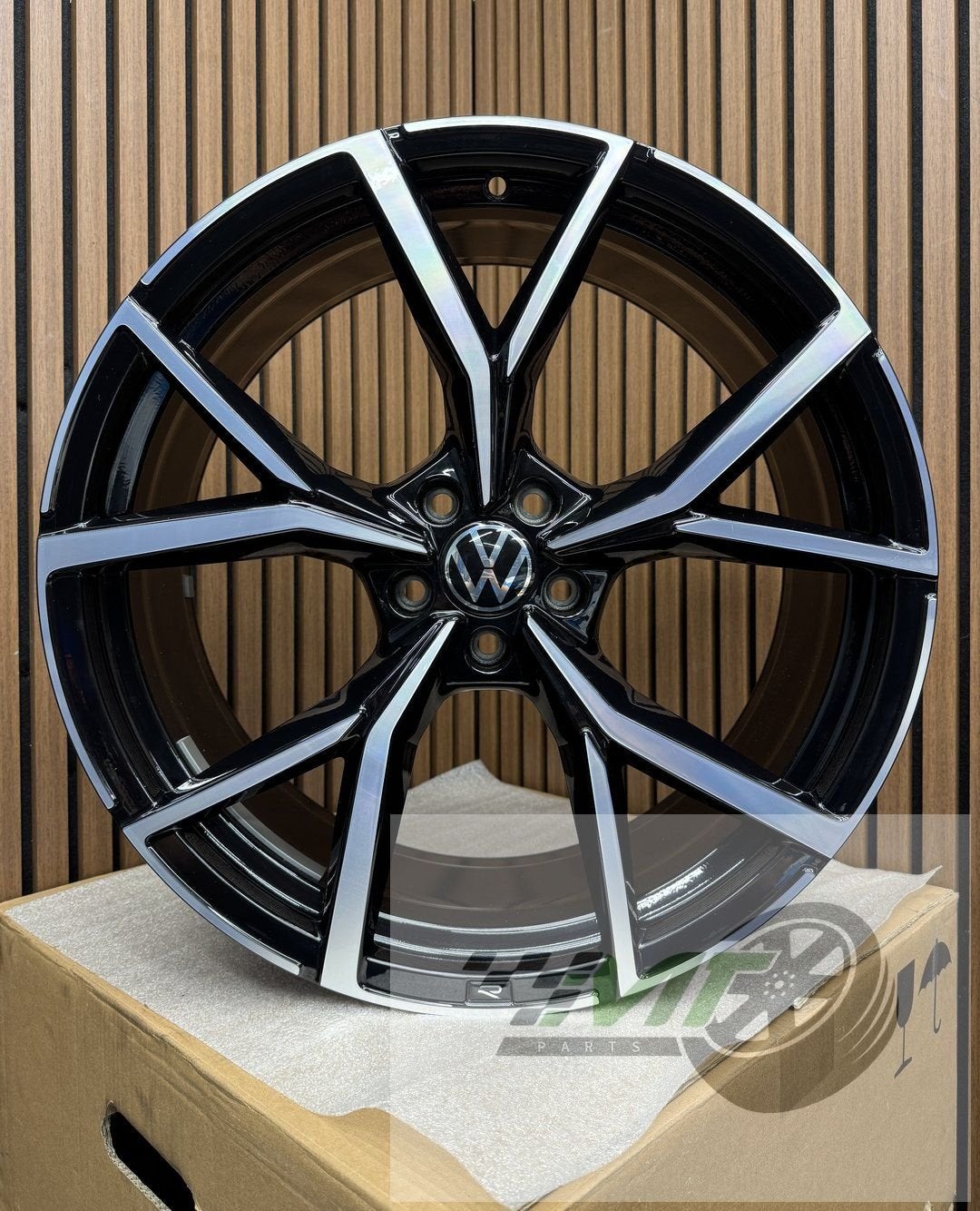 21” Vw Tiguan R ESTORIL 5NA601025AK 5HA601025AS velg OEM, Auto-onderdelen, Banden en Velgen, Gebruikt, -, -, Band(en)