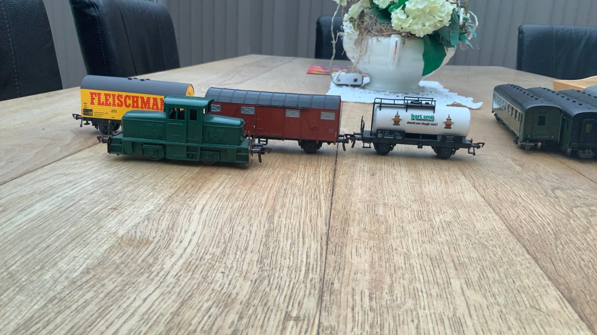 FLeischmann diesellok met 3 wagons, Gelijkstroom, Fleischmann, Ophalen of Verzenden, Gebruikt