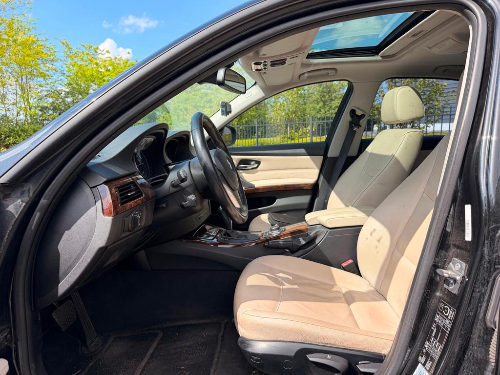 BMW 3-serie 320d High Executive Automaat leer Navi Xenon Sch, Automaat, Achterwielaandrijving, Beige, 4 cilinders