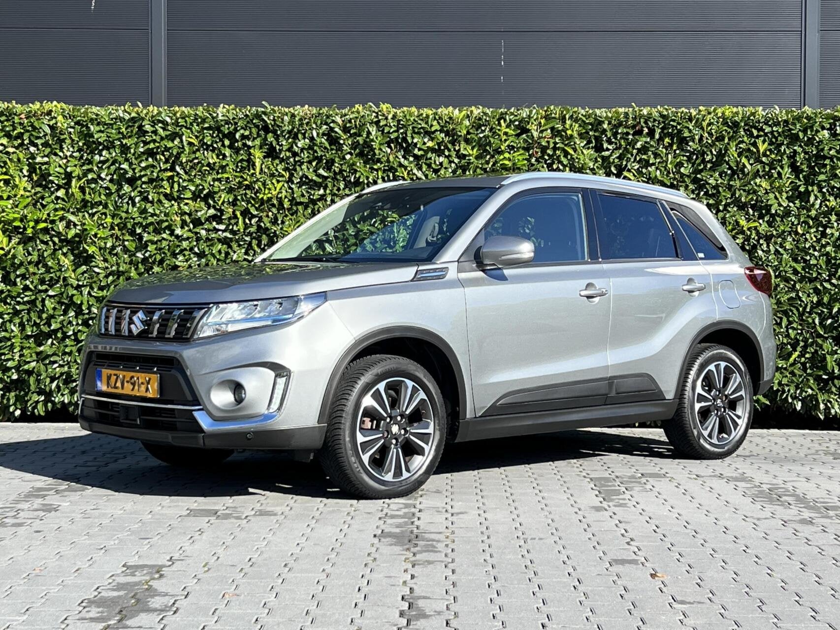Suzuki Vitara 1.4 Boosterjet Style Smart Hybrid, 1E EIGENAAR, Gebruikt, Zwart, 129 pk, Bedrijf