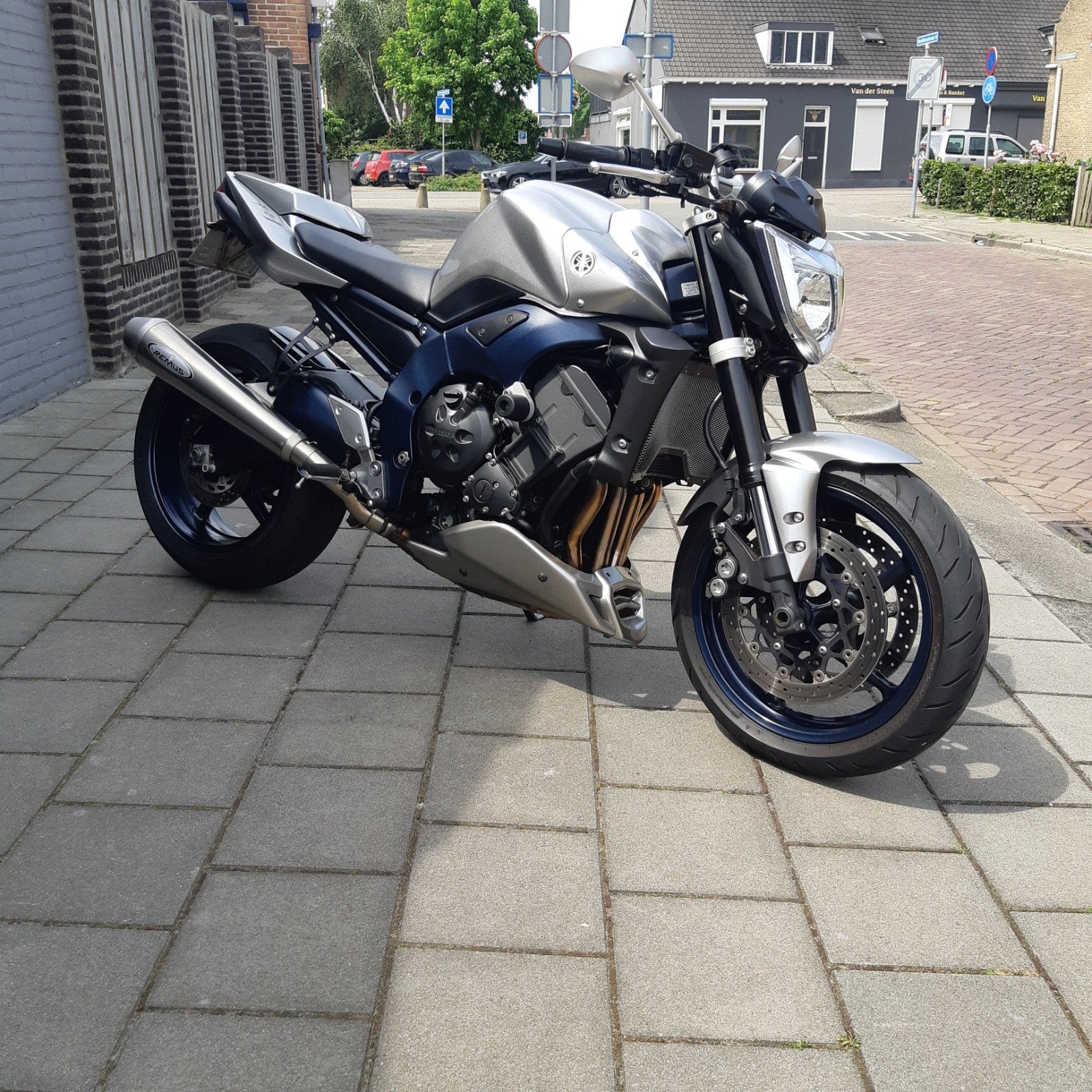 yamaha FZ1, Ophalen, Gereviseerd