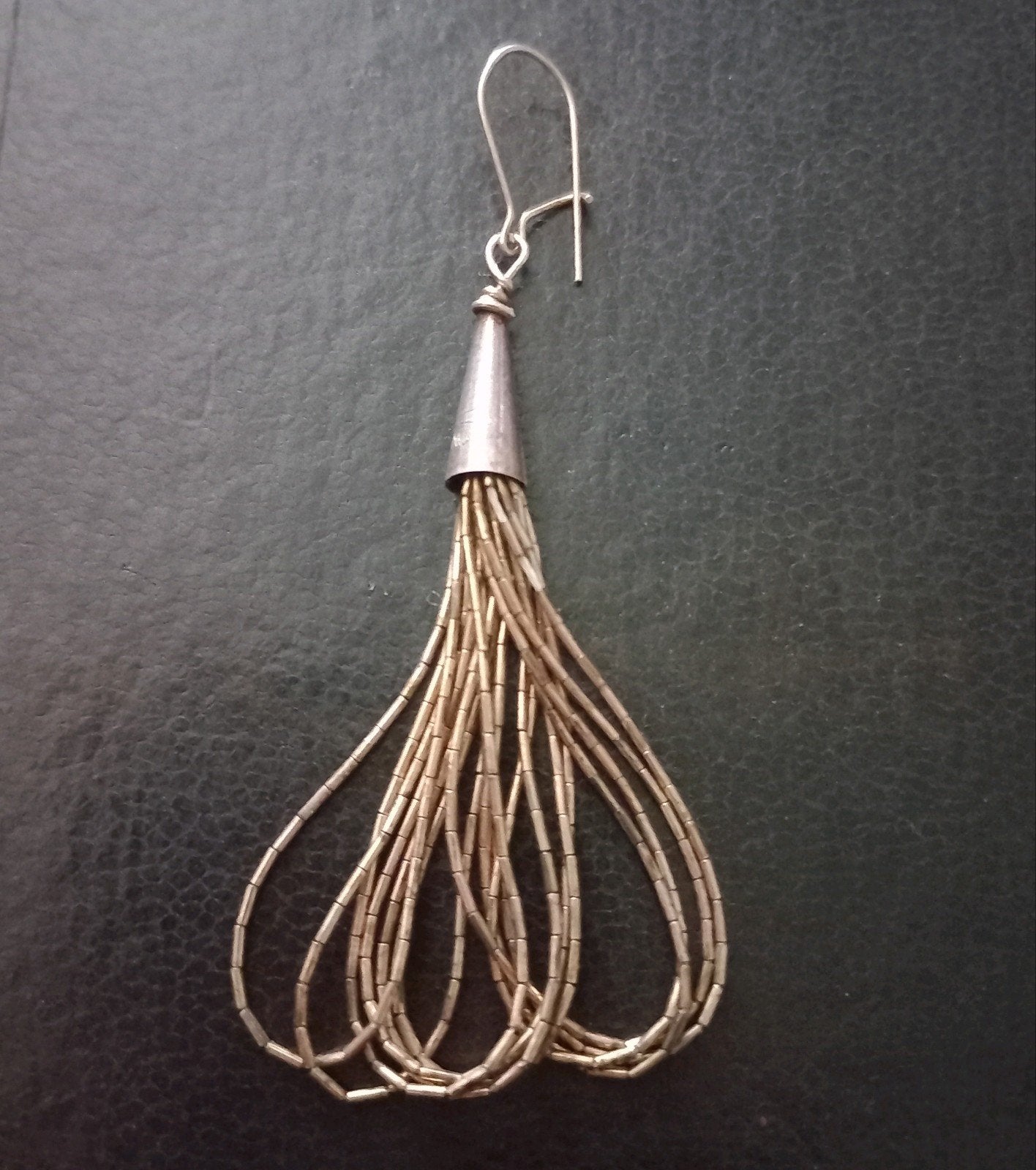 Navajo oorbel met heishi buiskralen Sterling zilver,, Ophalen of Verzenden, Zilver, Zilver, Hangers